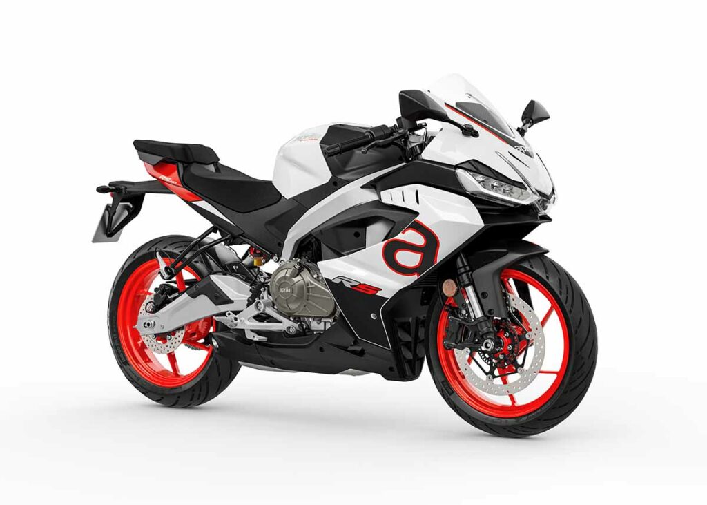 ¿Tienes el carnet A2 y ganas de marcha? Estas cinco motos deportivas te darán lo que buscas 15 Aprilia RS 457