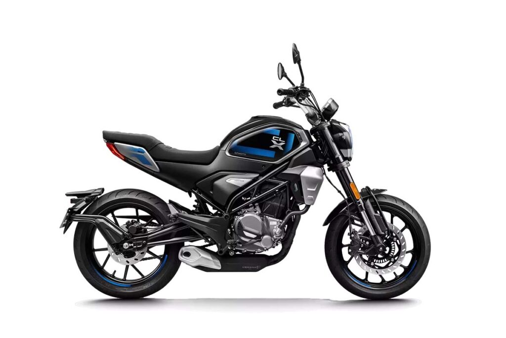 Las motos retro más baratas en 2024: cuestan menos de 4.299 euros 16 CFMOTO 300CL-X