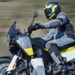 La DGT y los guantes de moto obligatorios