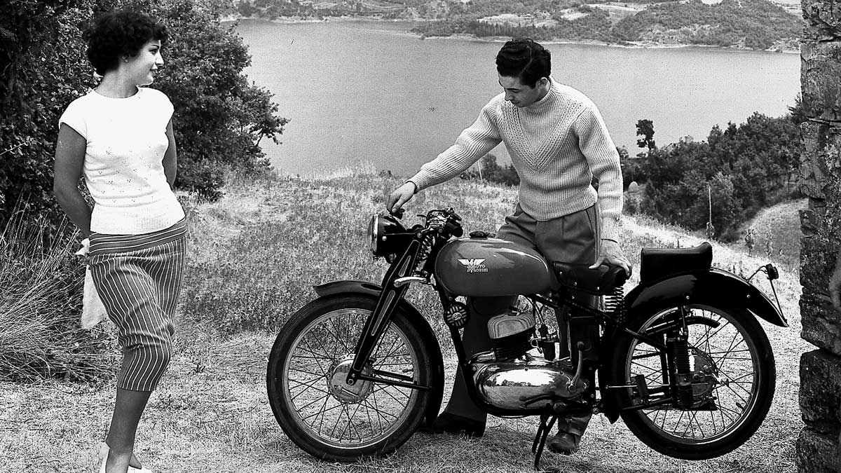 Así era el mototurismo en la década de los 60 y 70