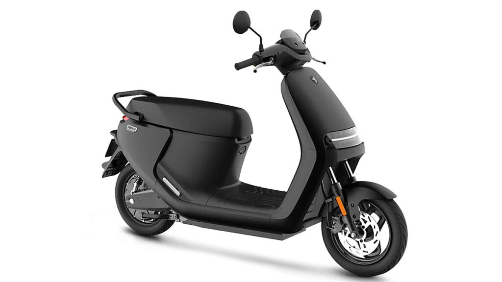 La moto eléctrica Kawasaki Z e-1 y sus rivales 22 Segway E300SE