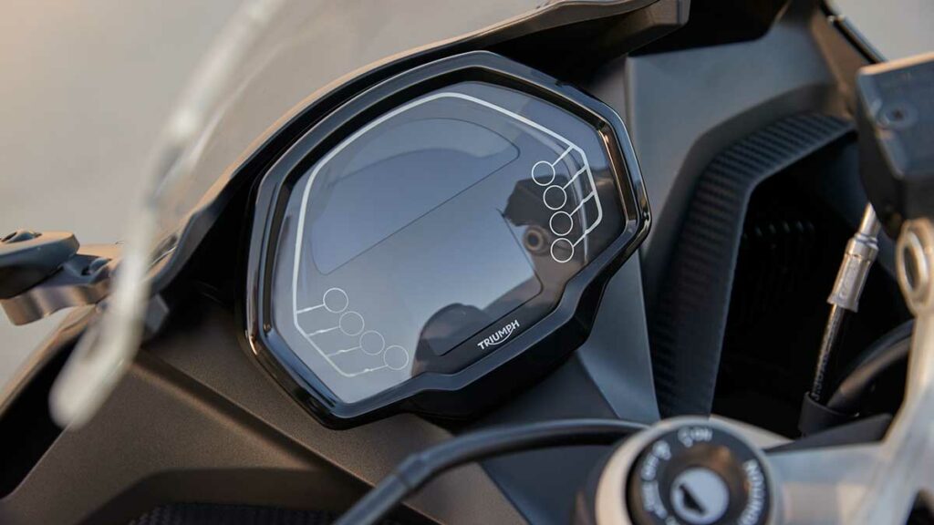 Conoce de cerca y prueba la nueva Triumph Daytona 660 12 triumph-daytona-660-2024-24