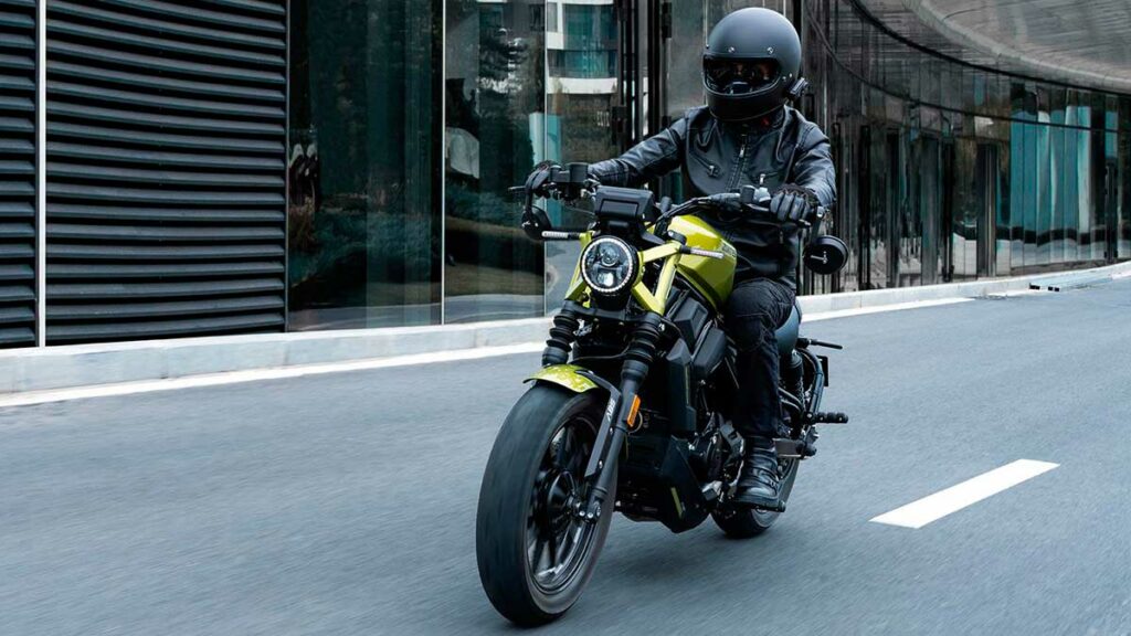 Zontes adelanta el futuro diseño de sus custom con la nueva C125 12 Zontes C125 2024
