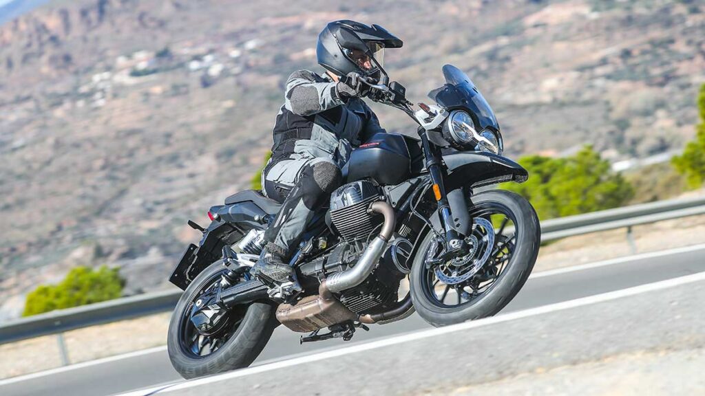 La moto trail para el carnet A2 de Moto Guzzi se revoluciona en 2024 11 A68I2400
