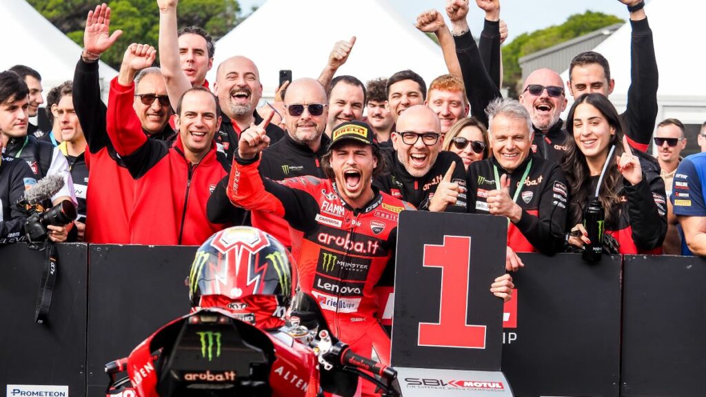 WSBK Australia: regresa la competición con los tres tenores en un papel inesperado 12 Carrera-1-Australia-1