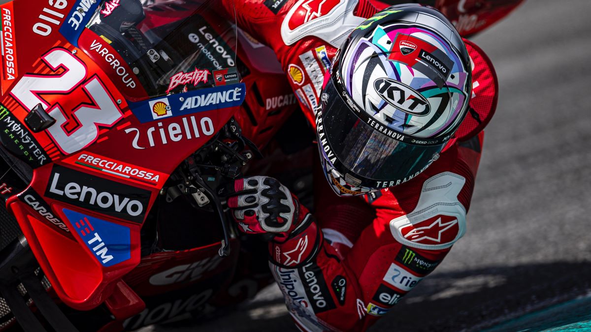 Enea Bastianini bate el récord de pista en los test de MotoGP de Sepang