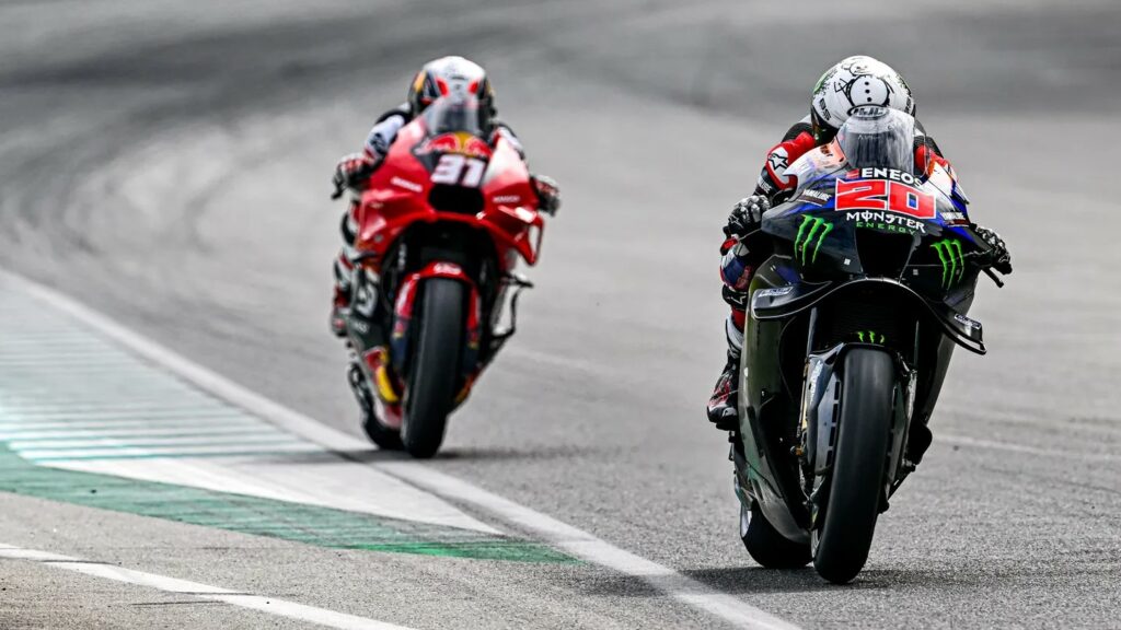 Pecco Bagnaia junto con otros pilotos Ducati vuelan en los test de MotoGP de Sepang 13 Fabio Quartaro Sepang MotoGP