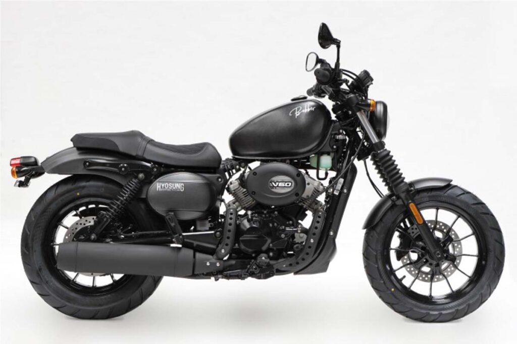 Las motos custom para el carnet A2 que puedes conducir en 2024 9 Hyosung Bobber GV300S
