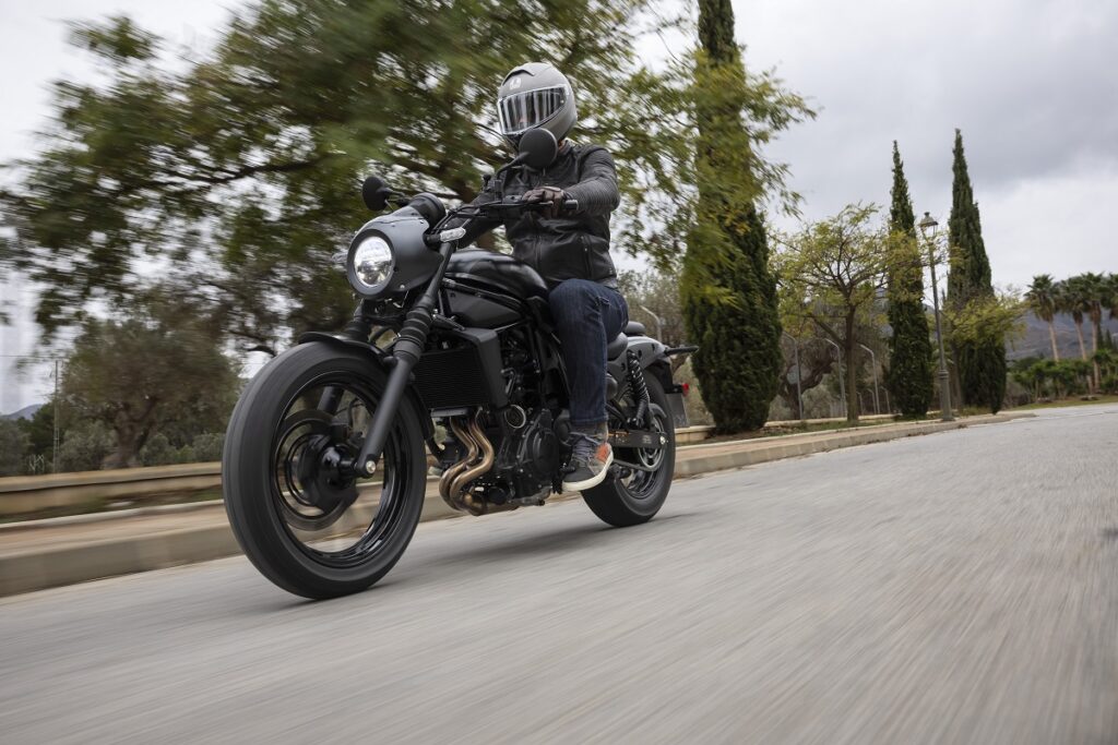 Fotos de las Kawasaki Eliminator 500 y Vulcan S en oferta 1 Kawasaki Eliminator 500