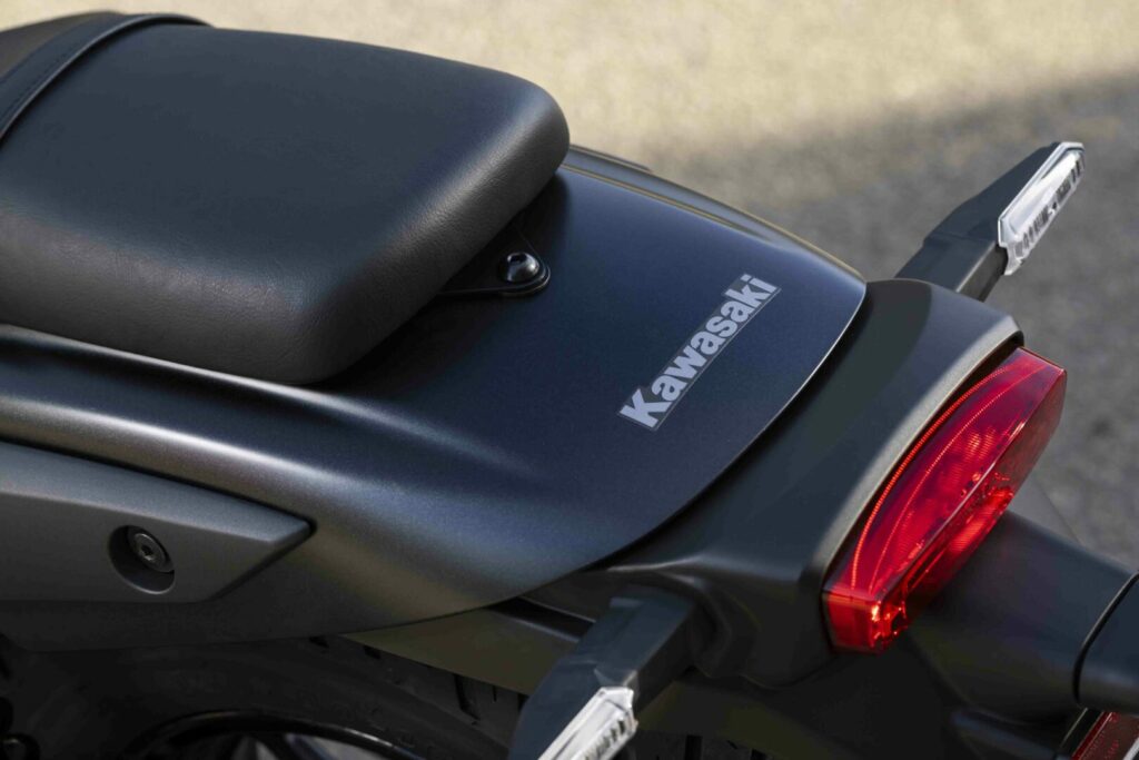 Kawasaki oferta todas sus motos custom para el carnet A2 con descuentos y condiciones especiales 11 Kawasaki Eliminator 2024