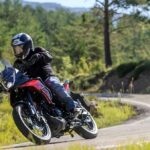 Macbor Montana XR1 125, acción apertura