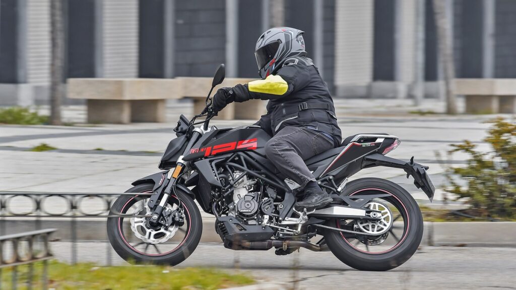 La SWM Hoku va a por todas en el segmento de las motos 125 18 Prueba SWM Hoku 125