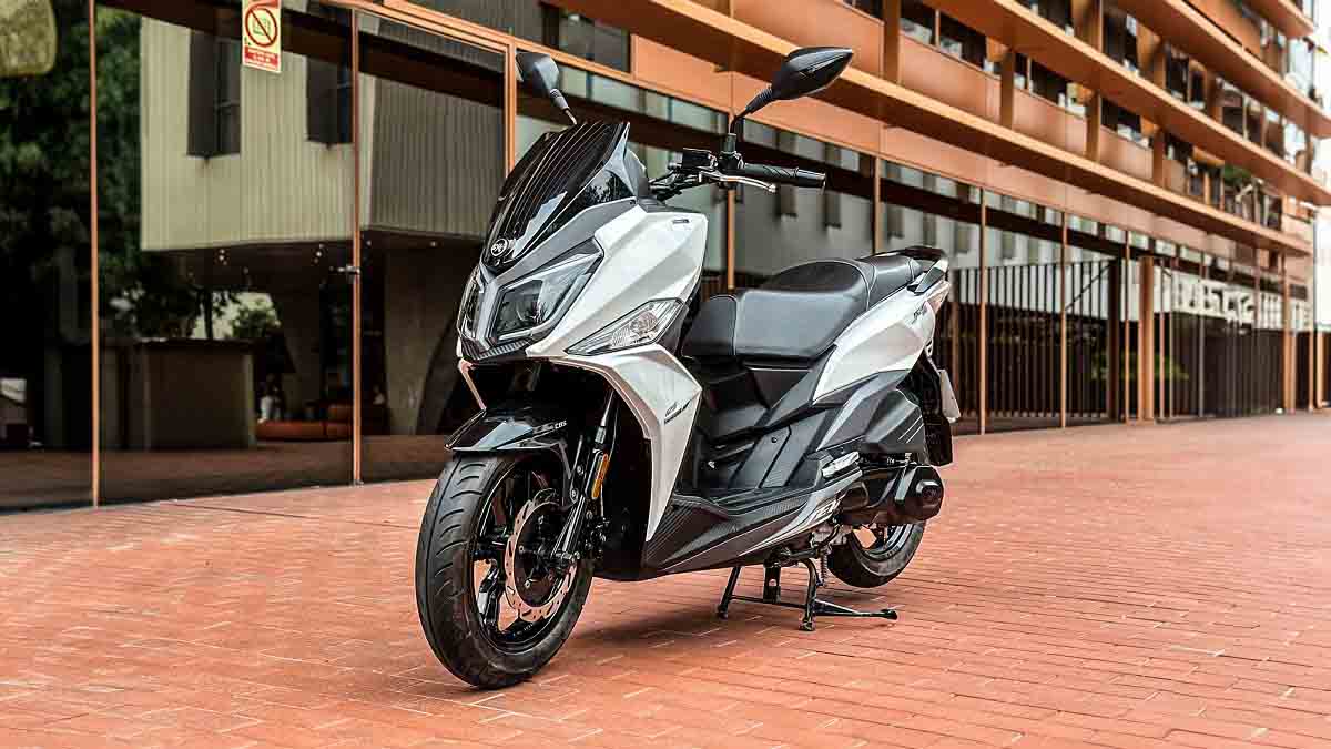 El scooter SYM Jet 14 125 LC para carnet de coche está en oferta, con precio todavía más ajustado y seguro gratis