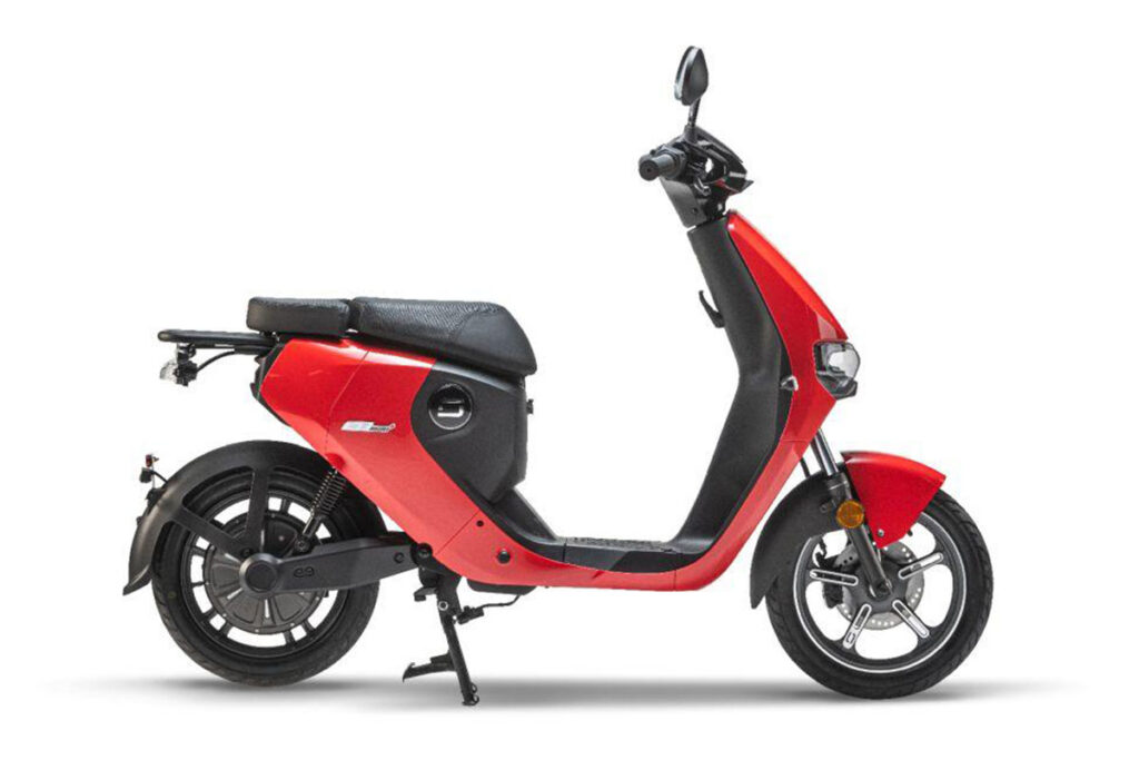Los 10 scooter eléctricos más baratos de 2024: precios desde 1.689 euros 11 Super Soco CUMini, rojo
