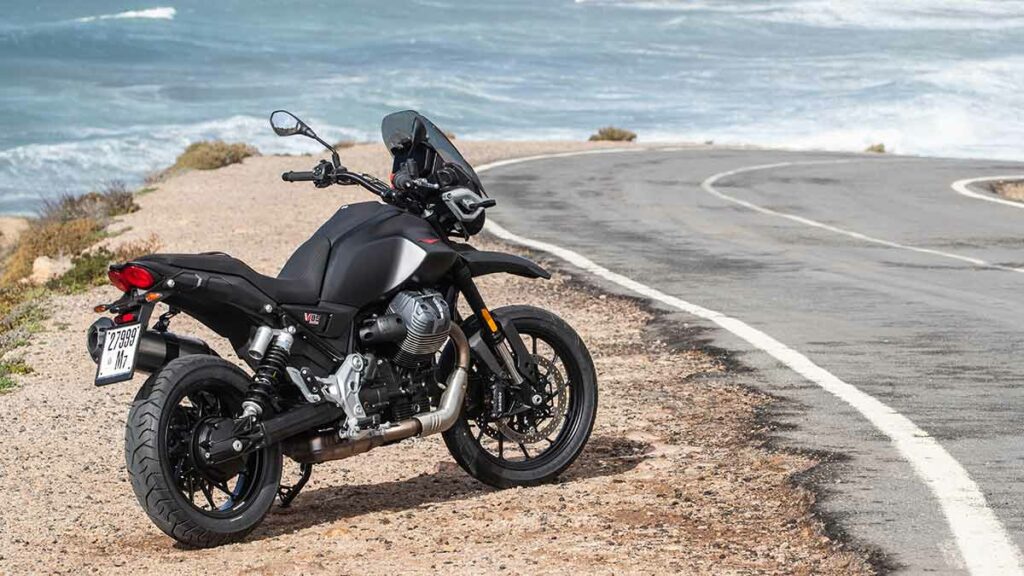 La moto trail para el carnet A2 de Moto Guzzi se revoluciona en 2024 19 V 85 Strada03