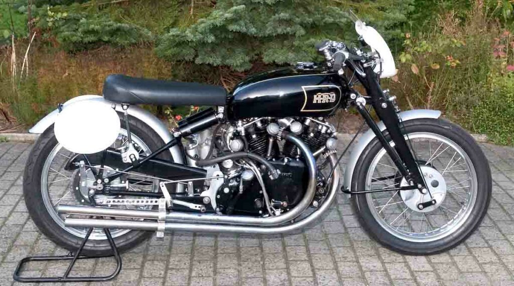 La Vincent Black Lightning de la foto más famosa del mundo de la moto, cumplió 75 años 15 Vincent Black Lightning