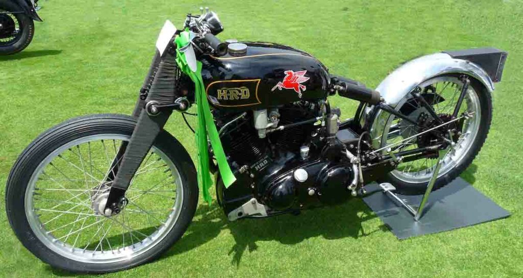 La Vincent Black Lightning de la foto más famosa del mundo de la moto, cumplió 75 años 10 Vincent Black Lightning