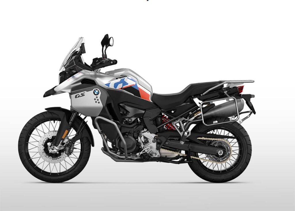 Este es el precio y las motos trail rivales de la Voge 900DSX 18 BMW F 900 GS Adventure