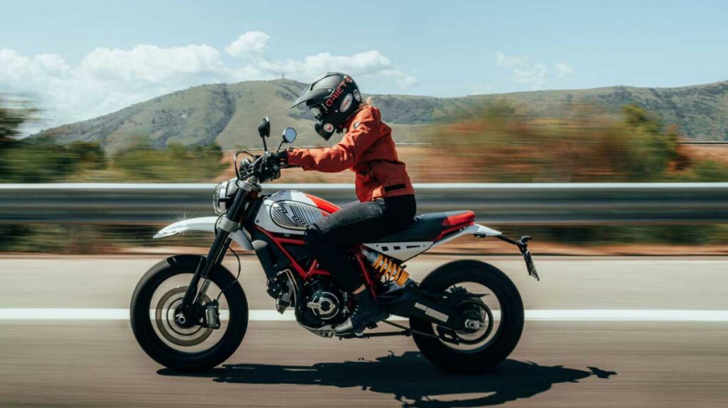 Chaquetas de moto para mujer