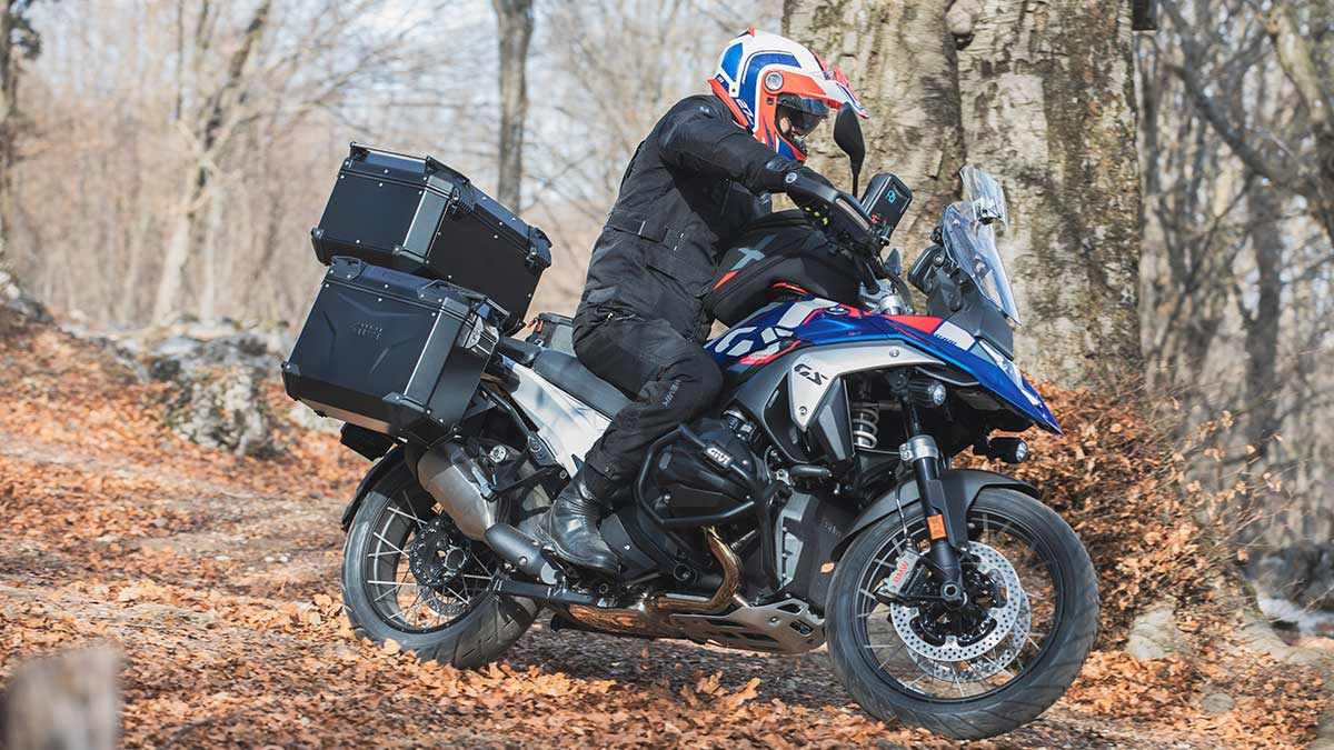 GIVI presenta su nueva gama de productos para la moto trail más esperada de BMW