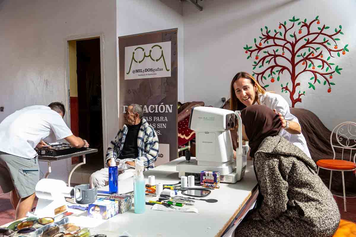 Fotos proyecto solidario BMW Mil y Dos Gafas 1 Con la BMW F 900 GS, Mil y Dos Gafas reparte solidaridad a lo largo y ancho de Marruecos