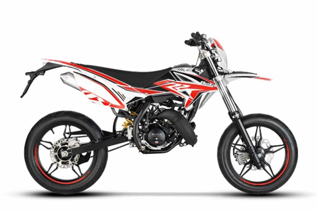Motos de 49 cc: por qué no se venden si son las más baratas 23 Motos de 49 cc, supermotard