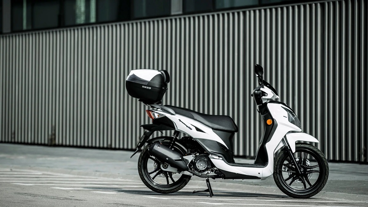 El SYM Symphony 125 SR es un scooter superventas para el carnet de coche que lanza una oferta irrechazable