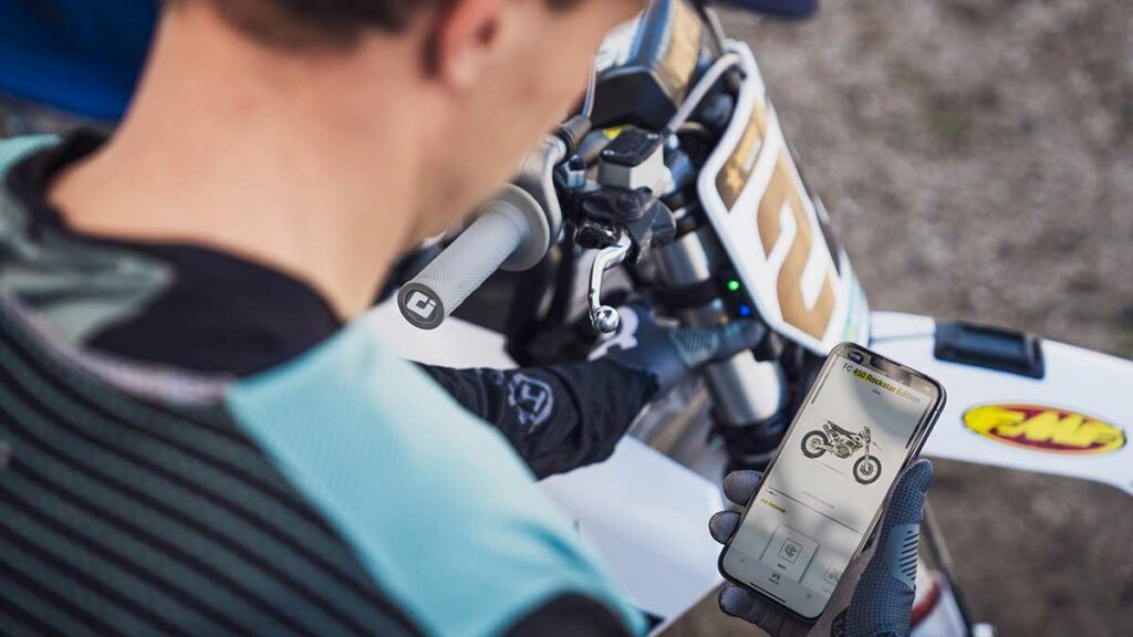 El nuevo accesorio de Husqvarna que te ayuda a mejorar el pilotaje 1 Unidad Conectividad Offroad Husqvarna