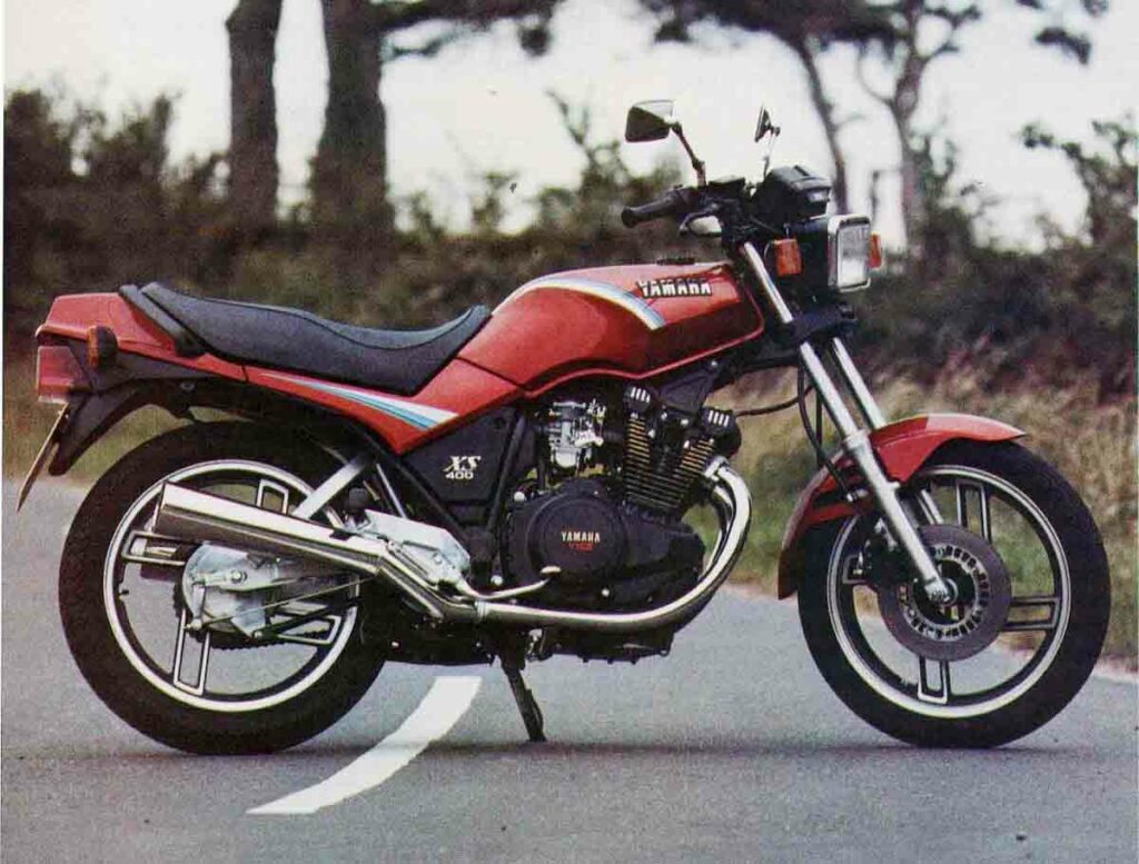 Las motos clásicas y "old school" que puedes conducir con el carnet A2 24 Yamaha XS400
