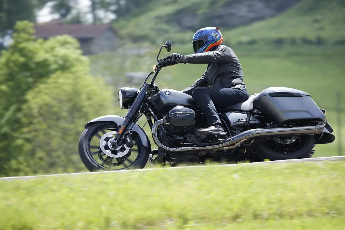 Fotos de 5 motos custom espectaculares que puedes conducir con el carnet A2