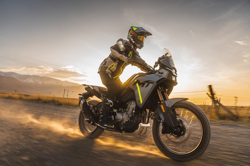 CFMOTO 450MT 2024