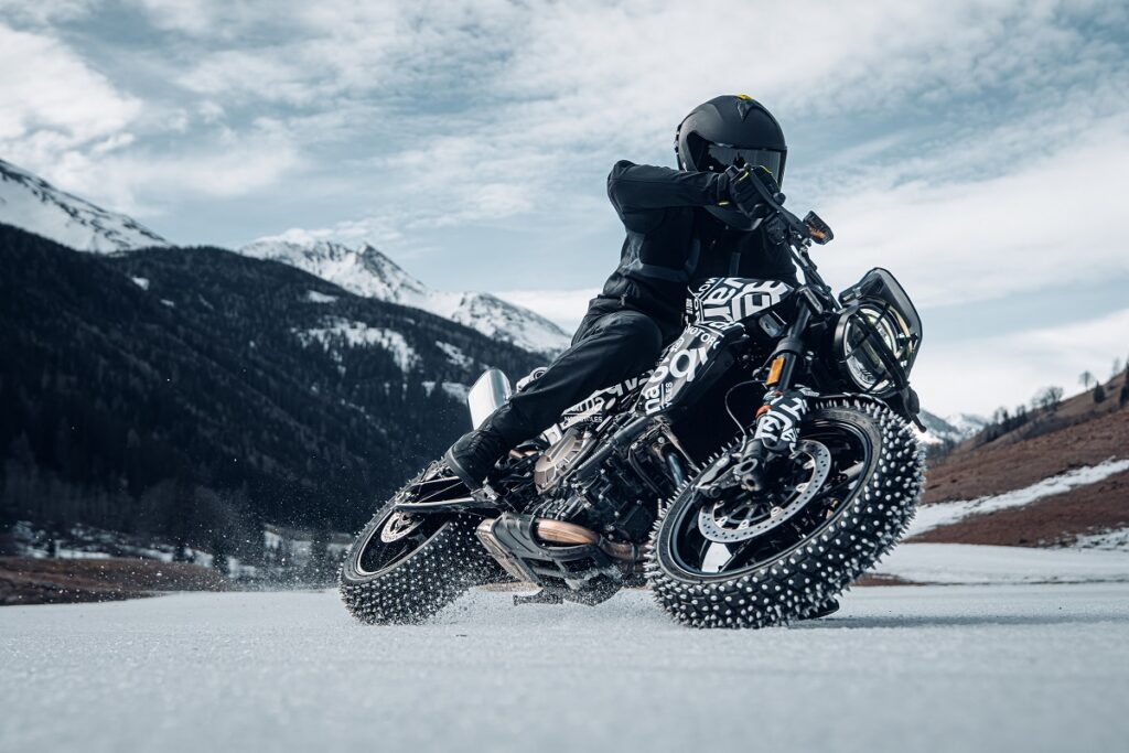 La nueva naked Husqvarna Svartpilen 801 ya está a punto para su próxima presentación mundial 12 Husqvarna Svartpilen 801 2024