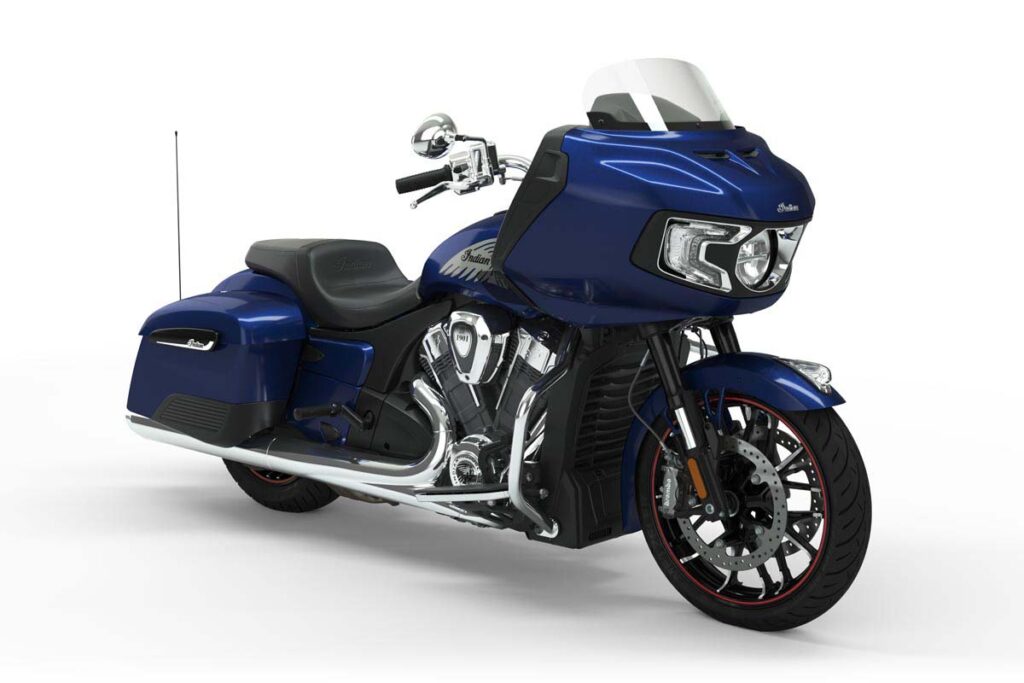 Son las 10 motos con más cilindrada de 2024: tienen motores (casi) de coche 8 Indian Challenger Limited