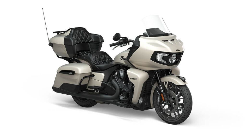 Todas las motos custom Indian "heavy weight" extienden su garantía hasta 5 años y te regalan 2.000 euros en accesorios 11 Indian Pursuit Dark Horse