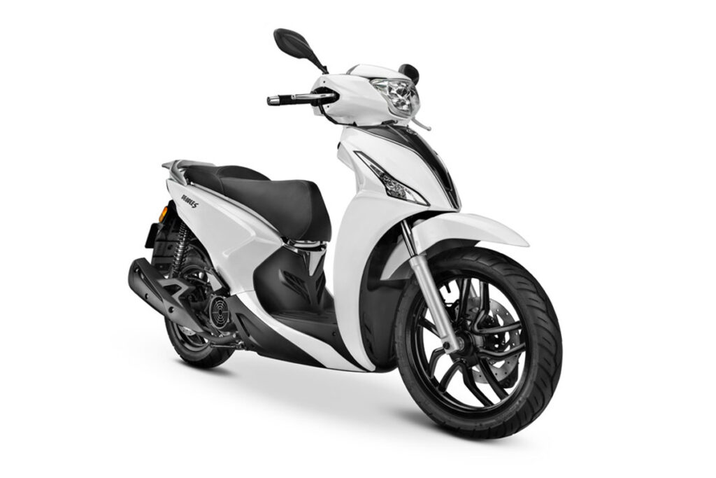 Las 8 motos con un ofertón en marzo para comprar antes de finalizar el mes 14 KYMCO People S 125