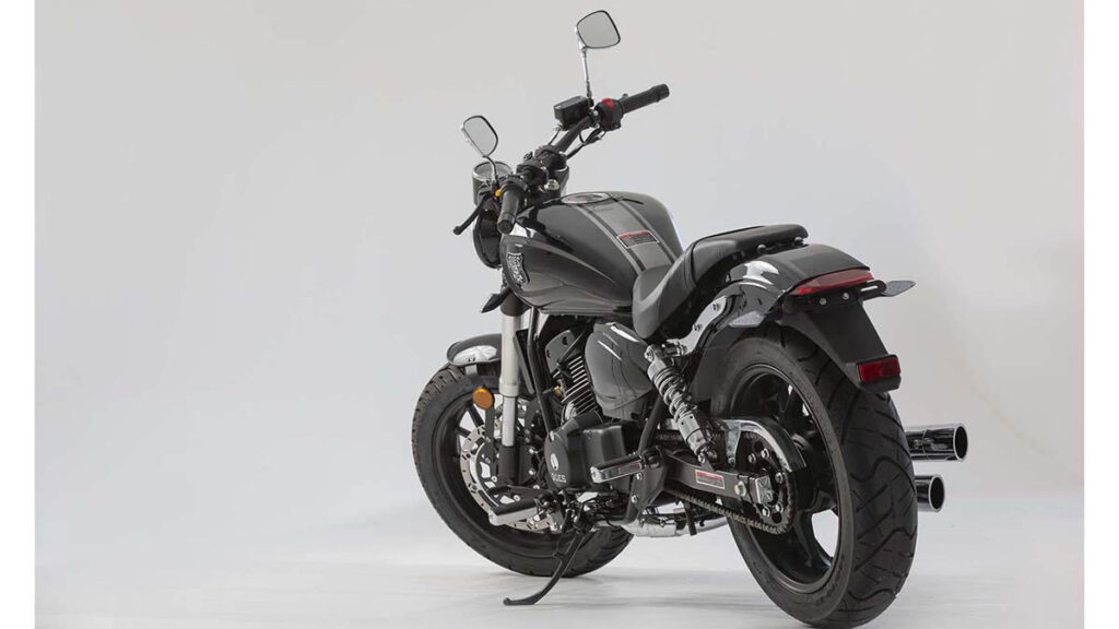 Este es el precio de la primera moto custom 125 de Zontes para el carnet de coche y sus rivales 16 MITT 125 MB, gris
