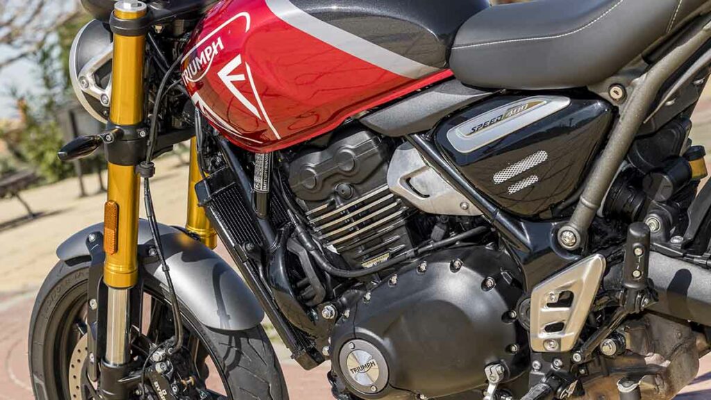 La moto naked Triumph Speed 400 se muestra como una opción diferente para el carnet A2 13 Fotos de la prueba de la Triumph Speed 400