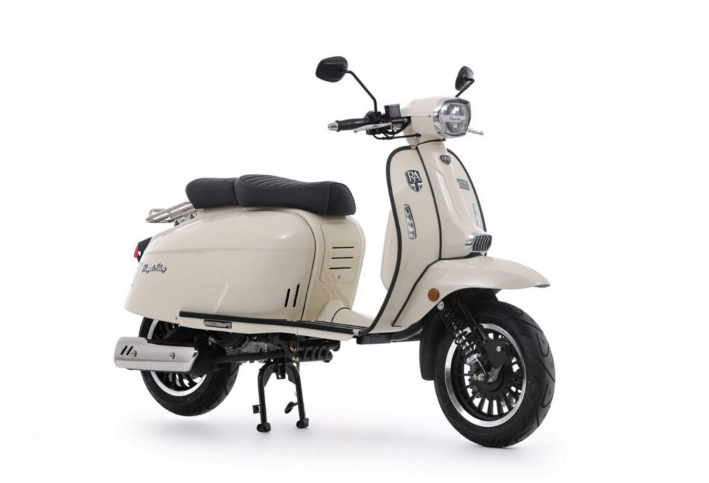 Estos son los precios y rivales del scooter para carnet B de coche QJ Motor LTR 125 25 Royal Alloy GP 125