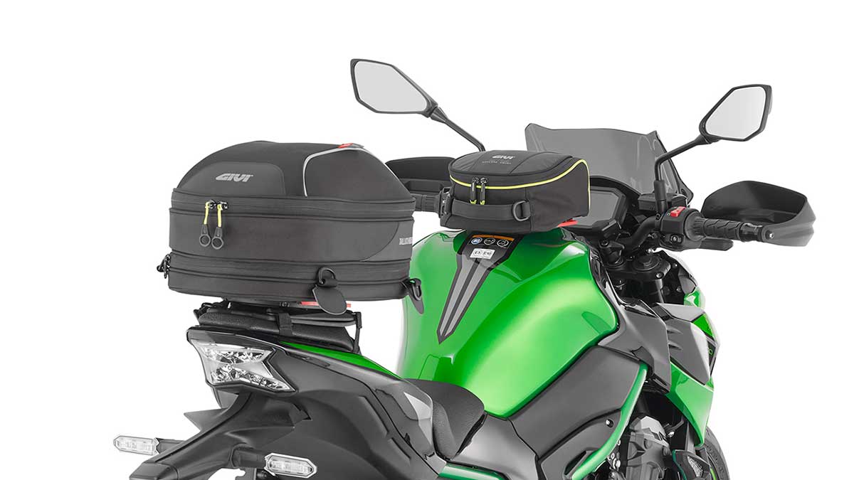 Esta bolsa de GIVI te permite llevar todo lo que necesitas sin comprometer el comportamiento de la moto