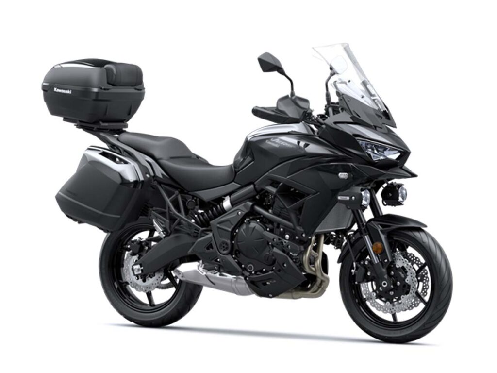 Elige tu moto trail Kawasaki para el carnet A2 y estrénala ahorrando 12 Kawasaki Versys 650 Grand Tourer
