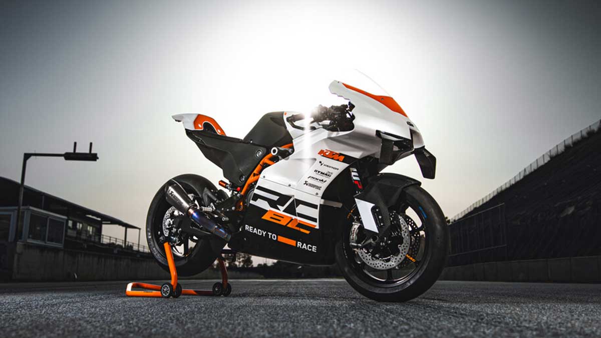 Fotos de la KTM RC 8C 2024