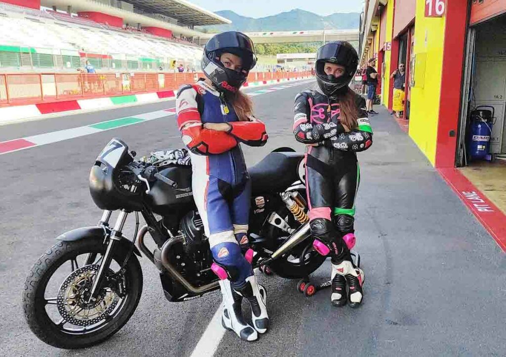 Con estas dos motos naked para el carnet A2, consigues 500 euros de descuento en el precio y otro tanto en accesorios 12 Moto Guzzi Fast Endurance, Muguello 2022