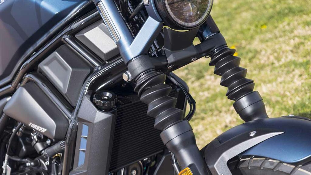 Zontes presenta su primera custom 125 para carnet B de coche y sorprende 15 Prueba Zontes C125 2024