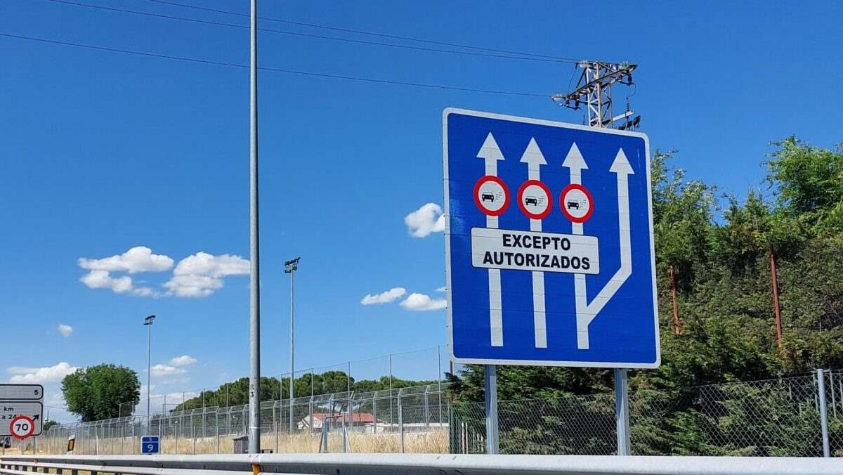 Si te han sancionado por entrar en una ZBE sin permiso, atento a esta sentencia que anula una multa en Madrid 7 Señal ZBE Plaza Elíptica