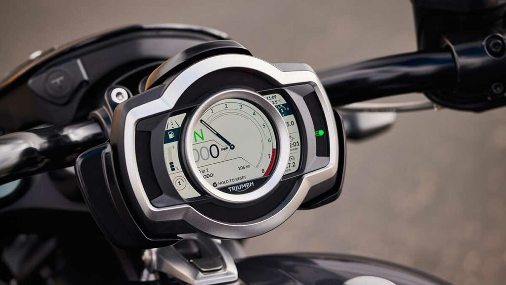 La nueva Triumph Rocket 3 Storm llega con un notable aumento de potencia para ser la reina de las power cruiser 13 Triumph Rocket 3 Storm