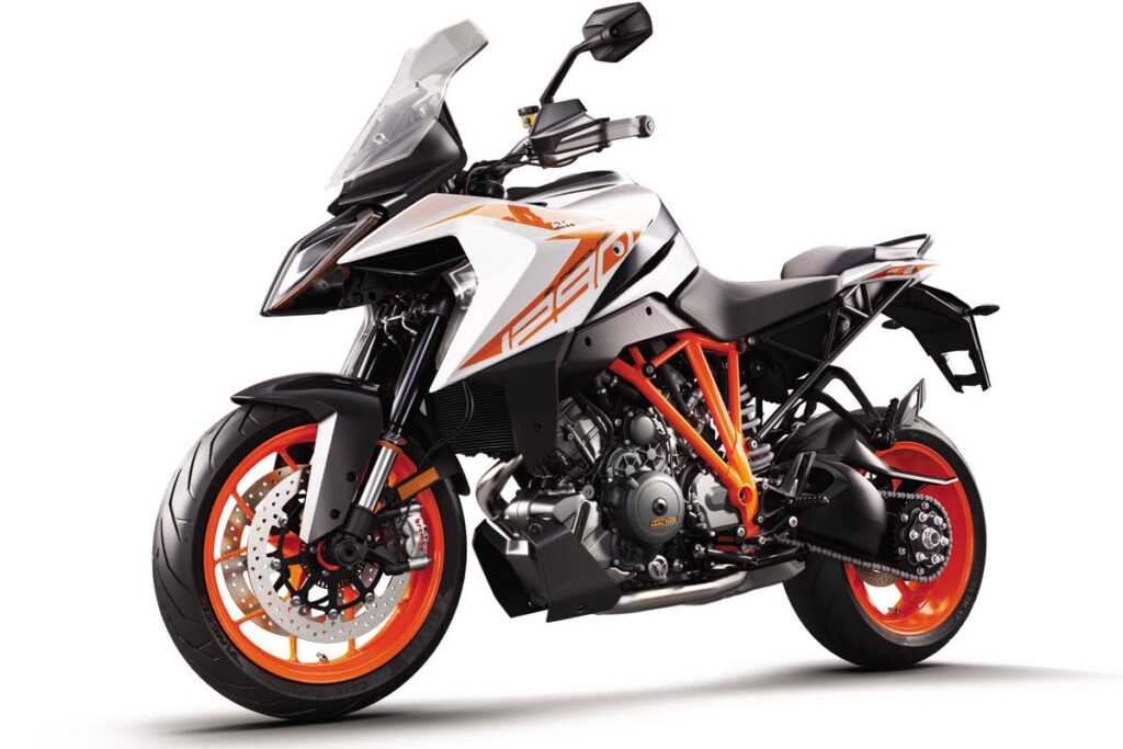 ¿Quieres una moto deportiva para el carnet A? Estas son las motos Sport más baratas de cada marca 18 KTM 1290 Super Duke GT