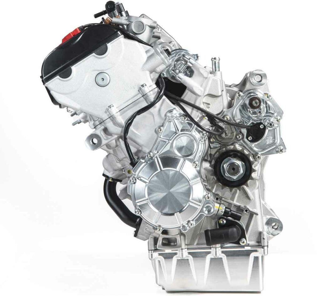 La nueva trail italiana de MV Agusta demuestra que el amor a primera vista es posible 15 MV AGUSTA ENDURO VELOCE 2024 7 1
