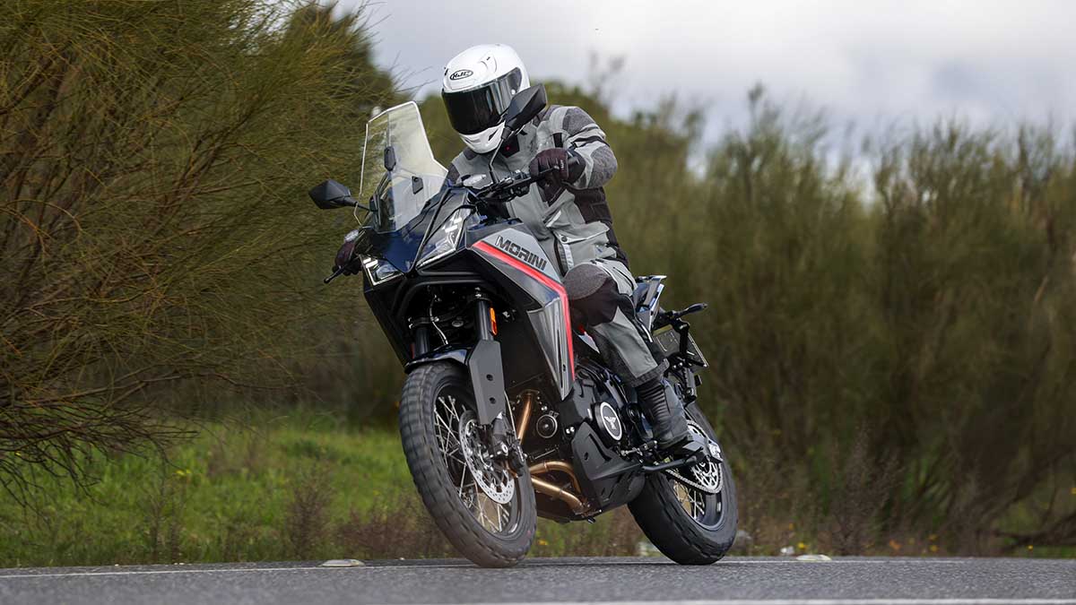 La moto remonta en abril y logra crecer más de un 21%