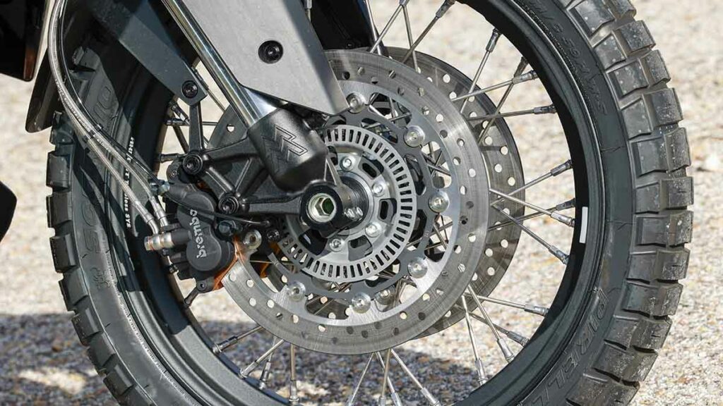 La Moto Morini X-Cape es una trail para el carnet A2 con doble nacionalidad y buenas cualidades multipropuesta 15 Moto Morini X-Cape 649