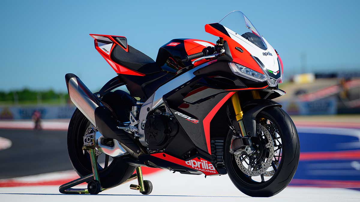 La nueva edición especial de la Aprilia RSV4 es un homenaje a su primera victoria en WSBK